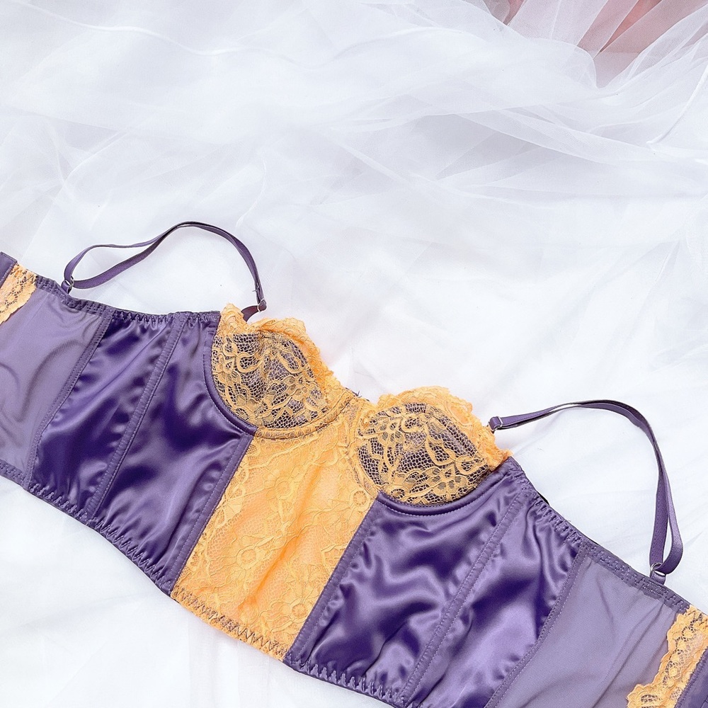 urban outfitters purple cropped corset top small - Picture 5 of 6